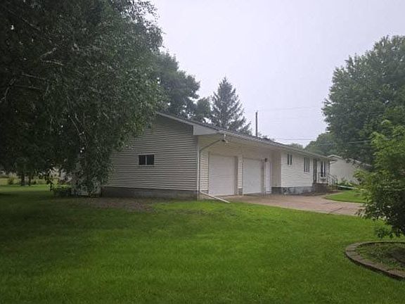 2nd image of 690 10th St