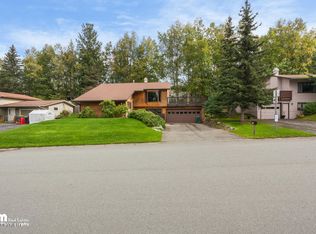 2431 Chandalar Dr, Anchorage, AK 99504