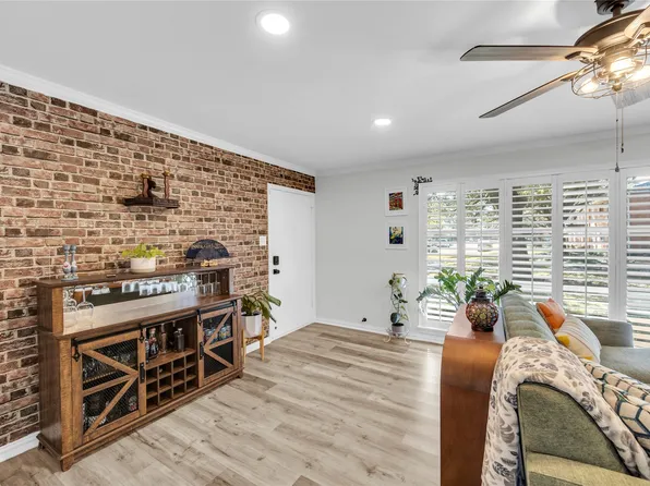 6119 Bandera Ave APT A, Dallas, TX 75225