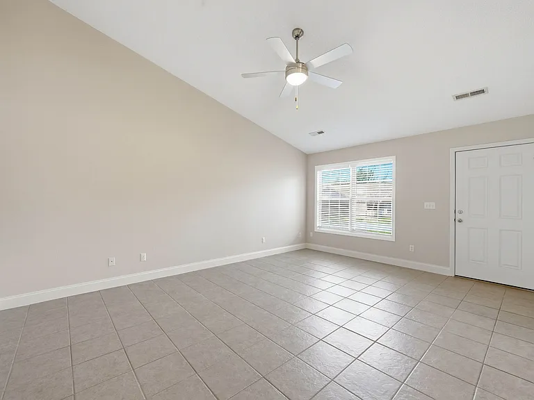 Suncrest Village — Photo 17