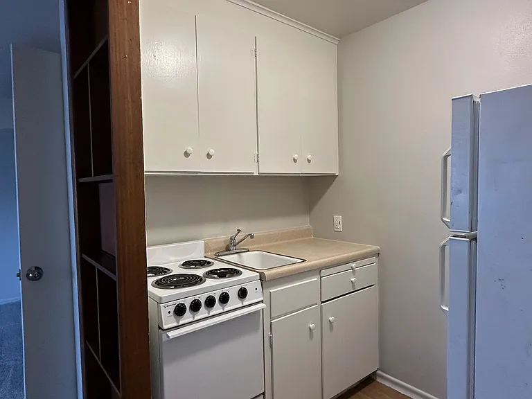 5926 Fauntleroy Way SW #11 — Photo 2