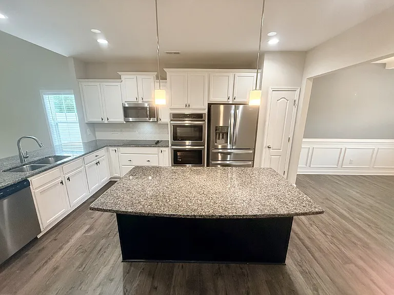 1744 Stackhouse Dr — Photo 10