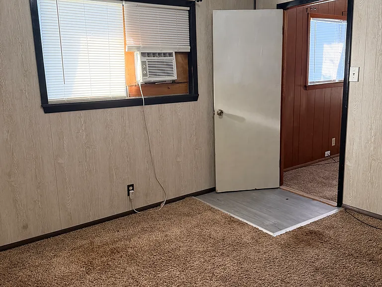1265 N Commercial St #4 — Photo 10