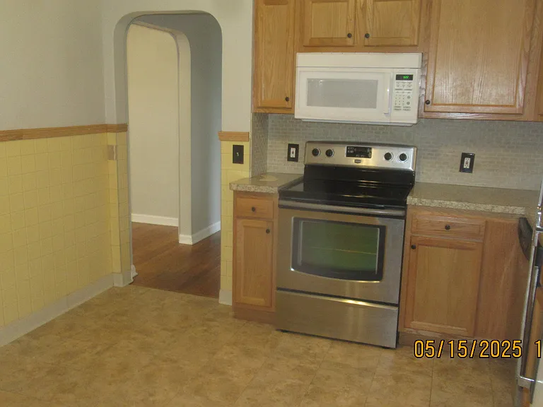 35505 Aurora Rd — Photo 6