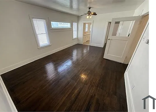 2 bed, 1000 sqft, $2,295 — Photo 2
