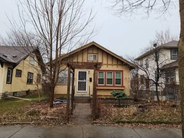 2638 Queen Ave N, Minneapolis, MN 55411