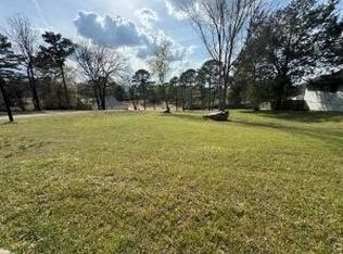 Heather Ln, Russellville, AR 72802