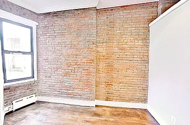 Rented by Century 21 Premier 