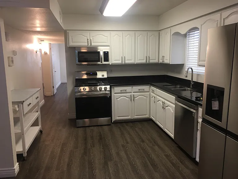 580 N 9th Dr — Photo 11