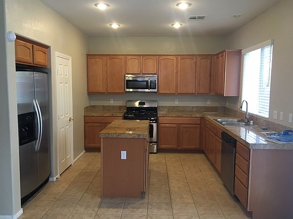 2nd image of 7880 Villa Del Fuego Ave