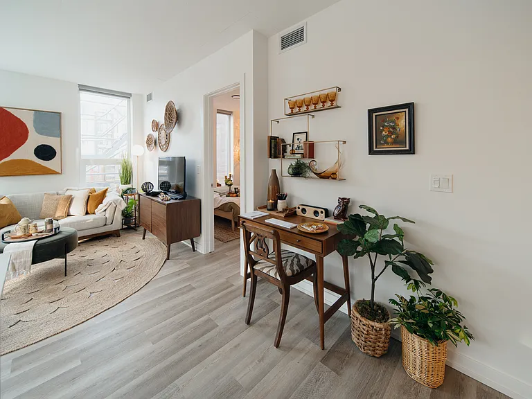 950 McPherson Sq NE — Photo 17