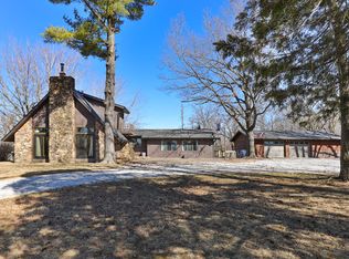 2525 Beacon Hill Loop, Strafford, MO 65757