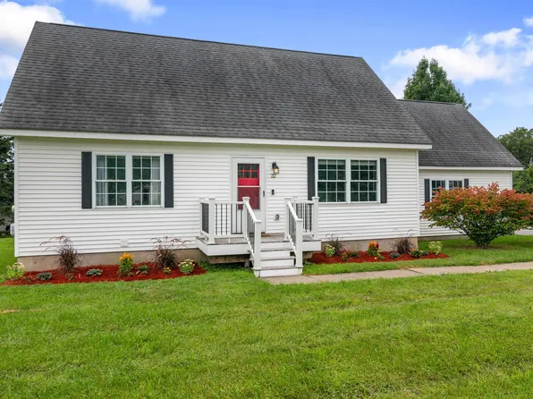 22 Tanglewood Drive, St. Albans Town, VT 05478