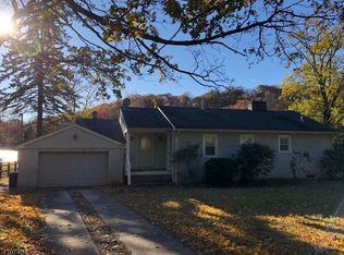 11 East Point, Ringwood, NJ 07456