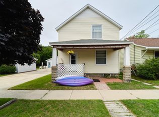 156 Quincy St, Manistee, MI 49660