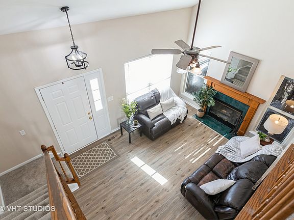 4th image of 2436 Aspen Dr