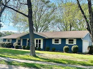 1329 S Wheaton Dr, Saint Charles, MO