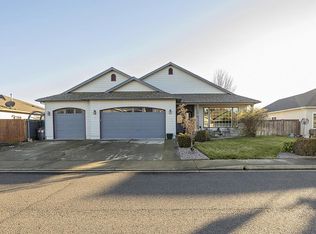 2578 Rabun Way, Central Pt, OR 97502