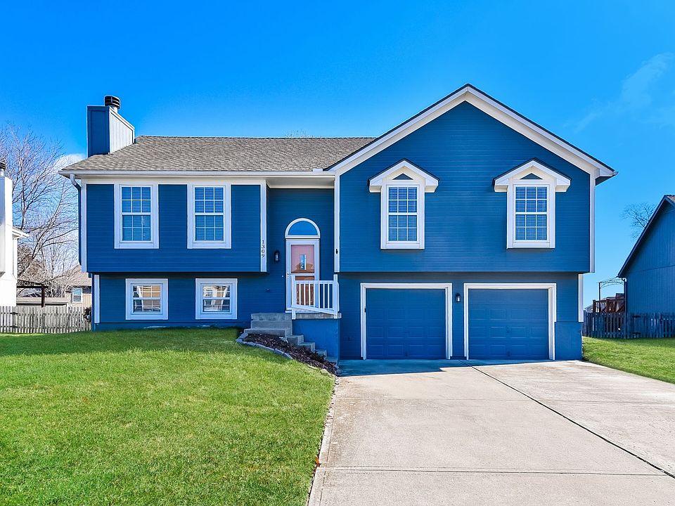 1st image of 1309 SE Princeton Pl