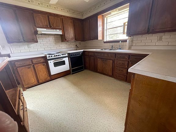 5th image of 117 W Cool Springs Rd