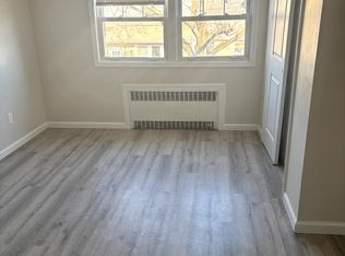 83 Putnam Ave APT 2, Valley Stream, NY 11580