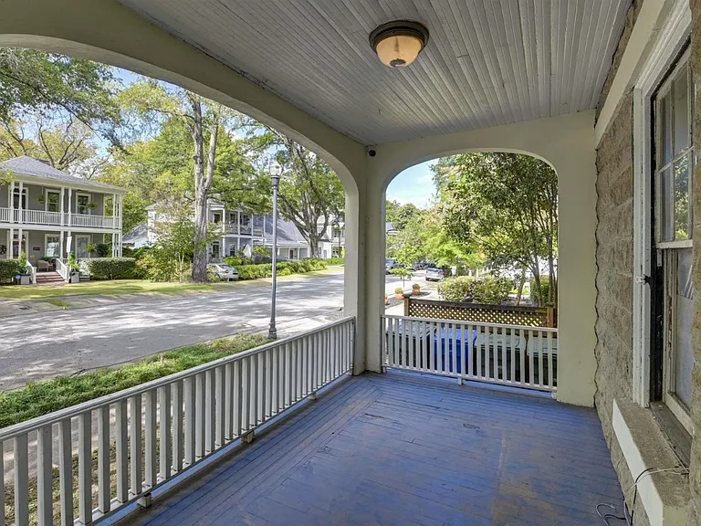 2210 Lincoln St #A — Photo 5
