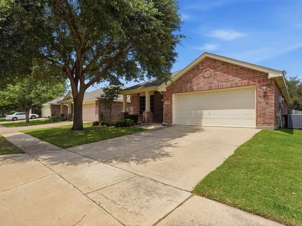 5708 Calf Creek Dr, Fort Worth, TX 76179