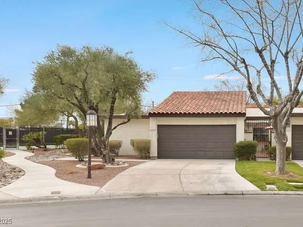 4687 Madreperla St, Las Vegas, NV 89121