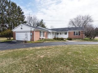 320 Greenbrier Dr SE, Grand Rapids, MI 49546