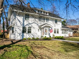 44 Lincoln Ave, Pittsford, NY 14534