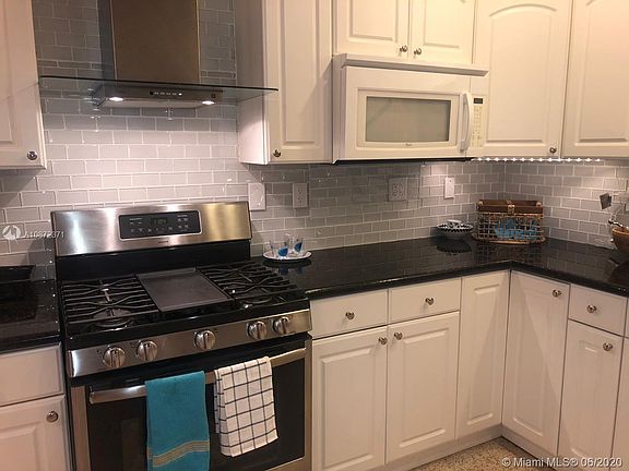 5th image of 1400 Dewey St #0