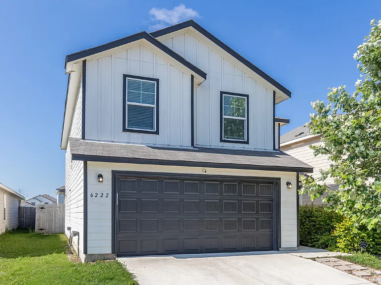 6222 Fieldrun — Photo 1