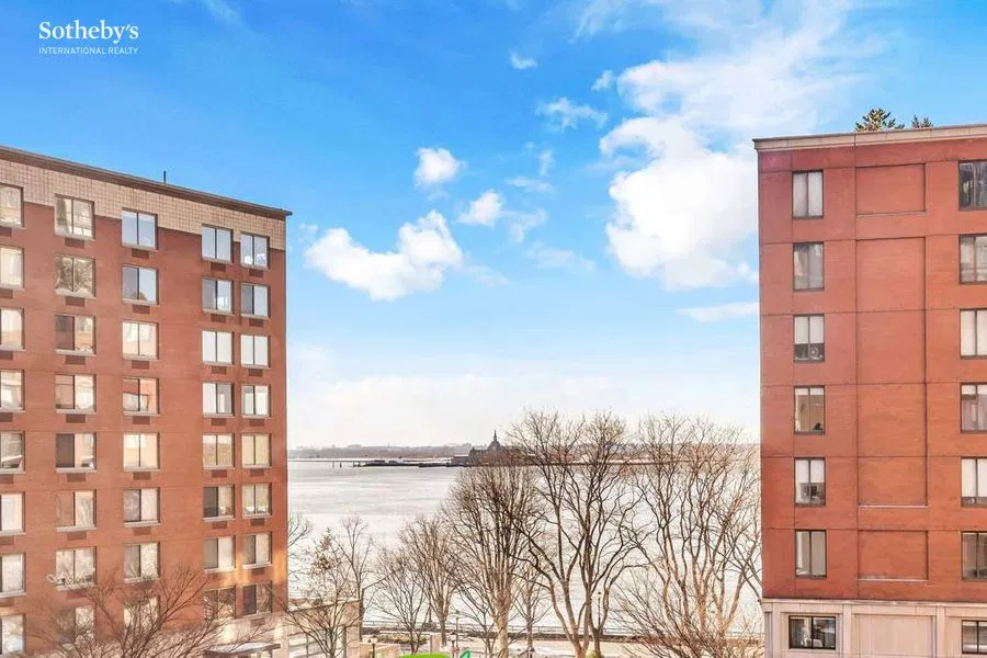 300 Rector Place #5S in Battery Park City, Manhattan | StreetEasy