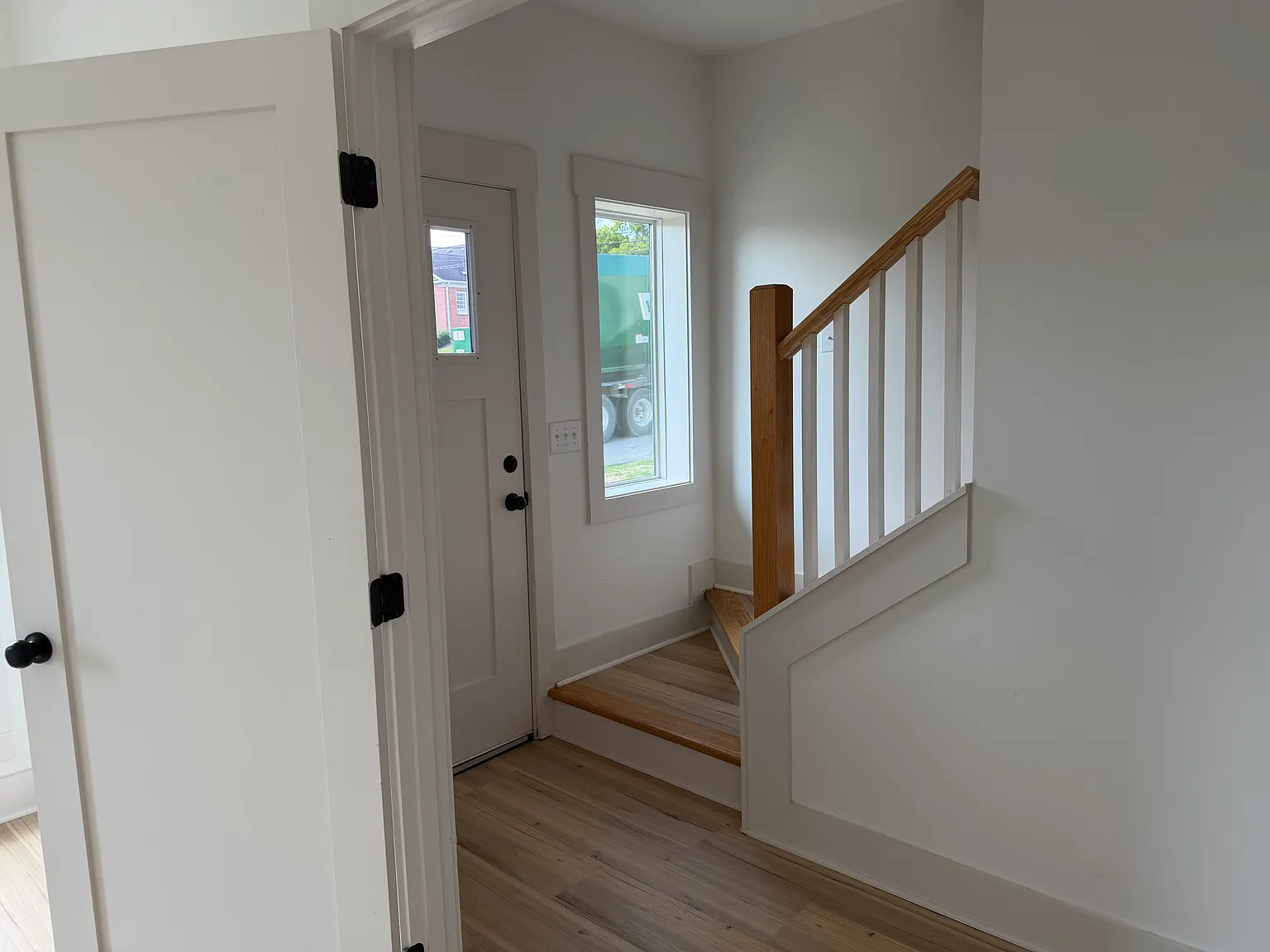 3 bed, 3.5 bath, 1830 sqft, $2,675 — Photo 3