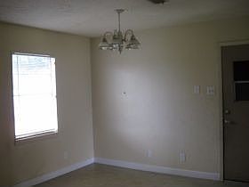 1st image of 1040 Avenue E