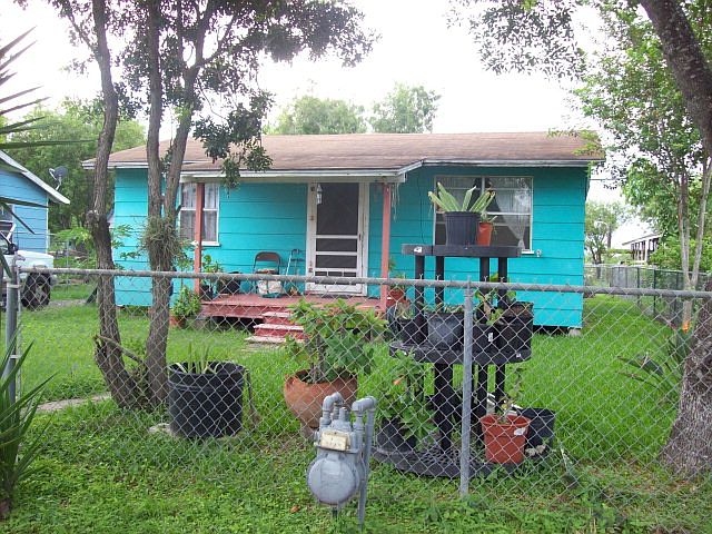 1st image of 1016 N Vermont Ave