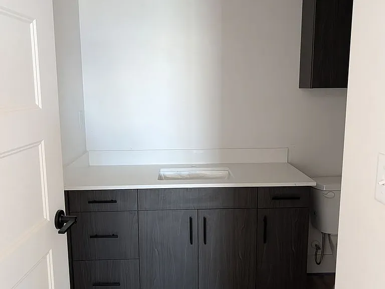 Juniper Commons — Photo 41