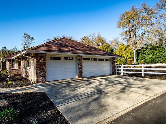 5th image of 13080 Moss Rock Dr