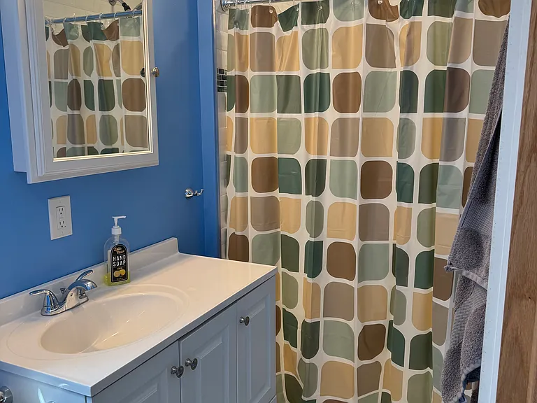83 Navarre Rd — Photo 17