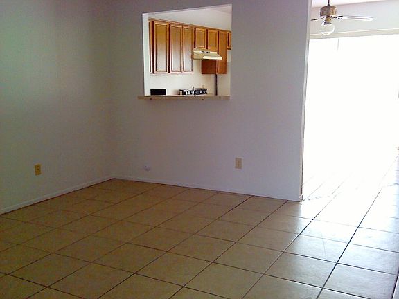 Pass-thru from kitchen to living room.