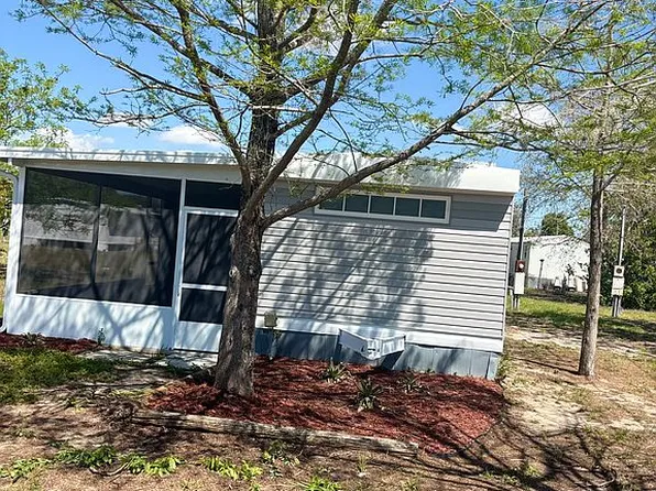 16137 Lauderdale St, Brooksville, FL 34604