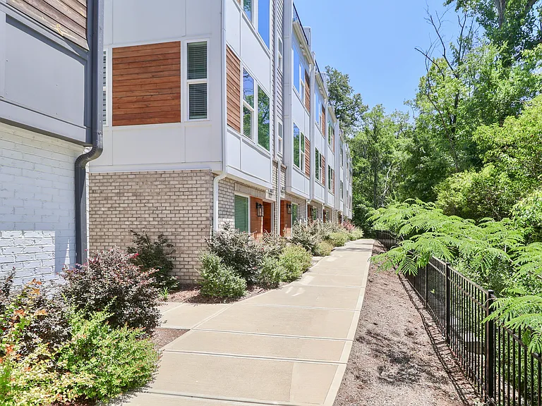 5023 York Park Ln — Photo 40