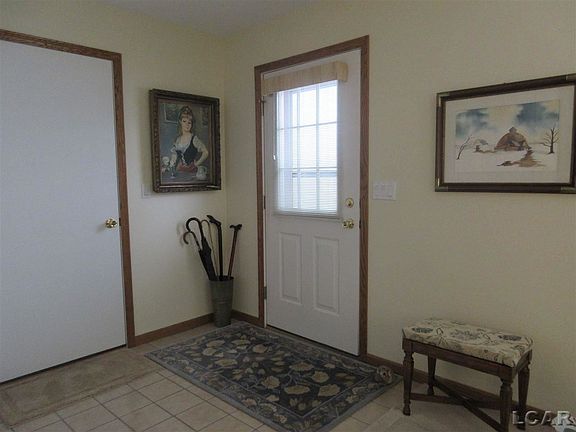 2nd image of 1403 Carriage Dr