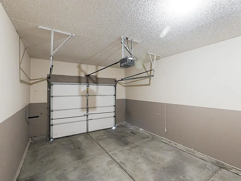 3222 S 51st Pl — Photo 28
