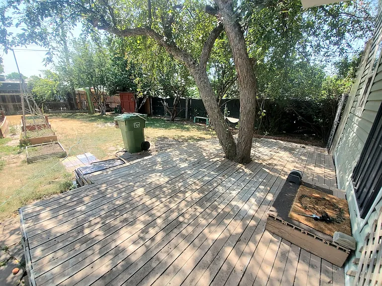 1426 Adams Ave — Photo 28