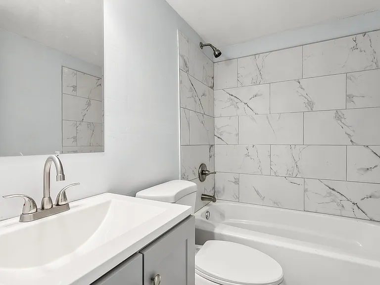 938 Brown Ave #103 — Photo 9