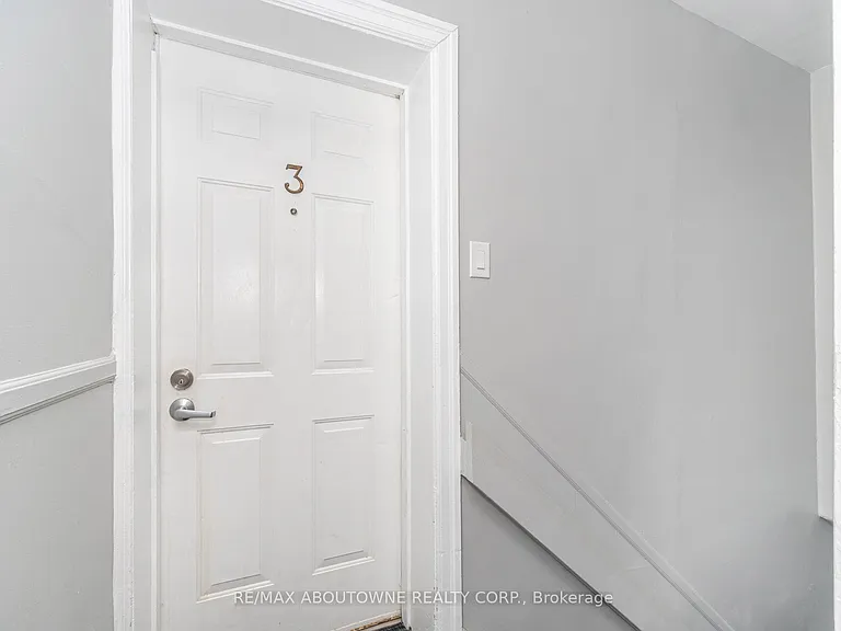 486 Holtby Ave #3 — Photo 3