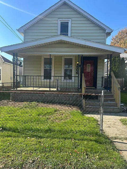 2 bed, 1058 sqft, $1,100 — Photo 1
