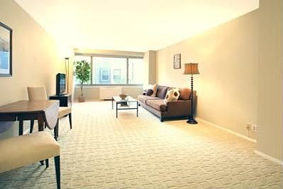 2nd image of 315 W 70th St APT 4H