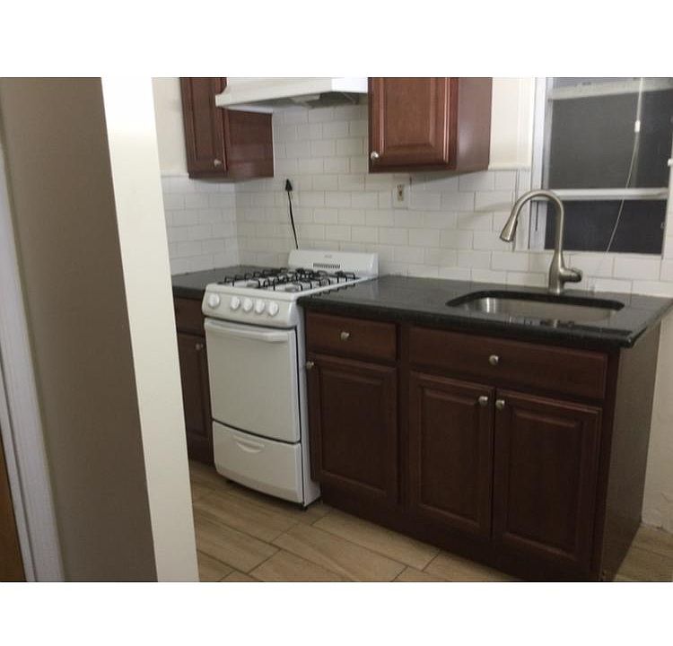 2nd image of 439 N 39th St Unit 1